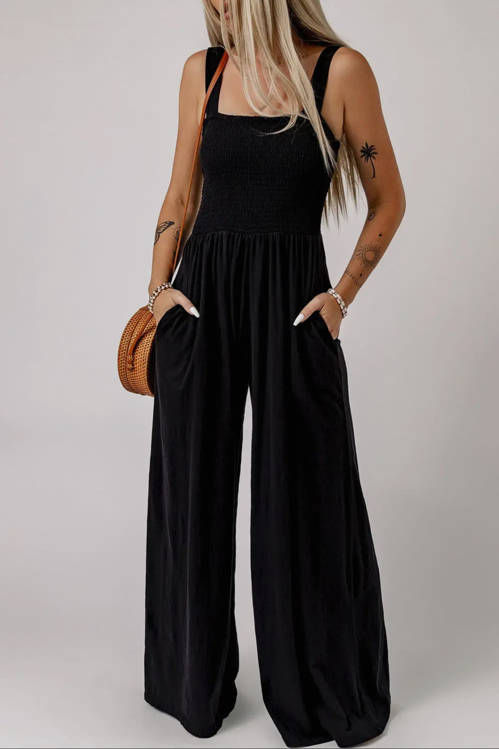 Sleeveless wide leg Jumpsuit with pockets
