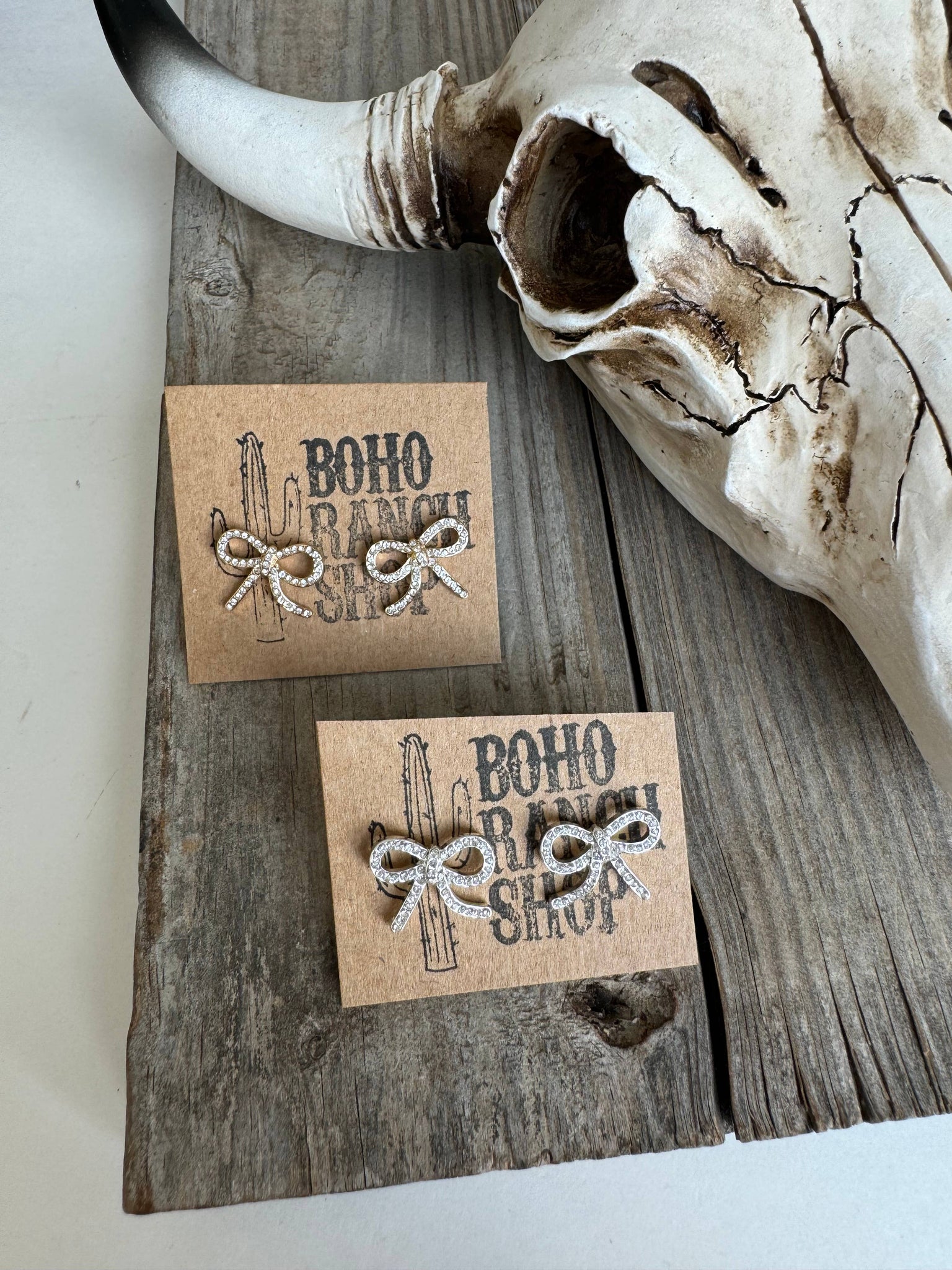 Western cut out paved Stud earrings