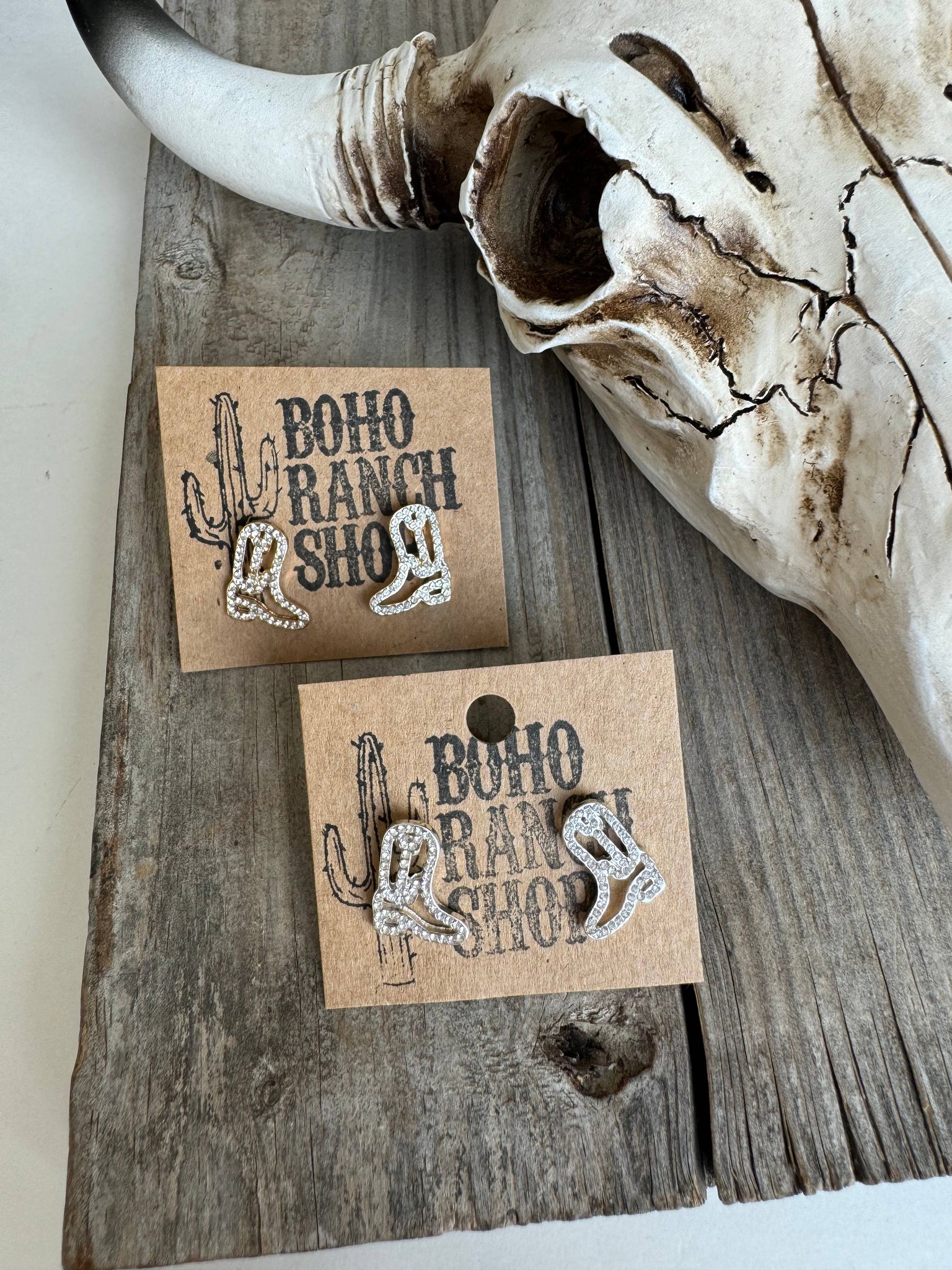 Western cut out paved Stud earrings
