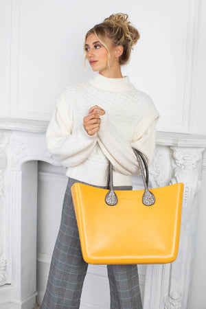 V2023 Carrie Versa Tote w/ Interchangeable Straps